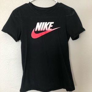 Nike short sleeve